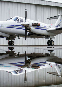Lateral King Air 200